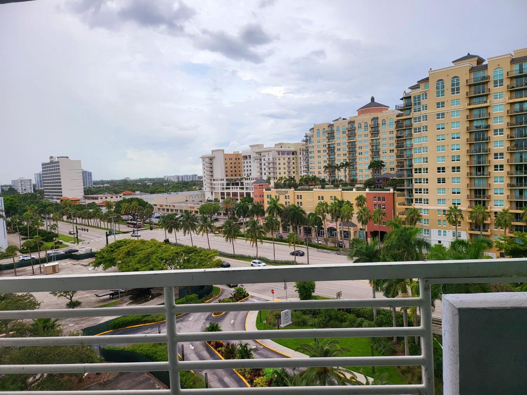 Doubletree-hilton Walk To The Beach
