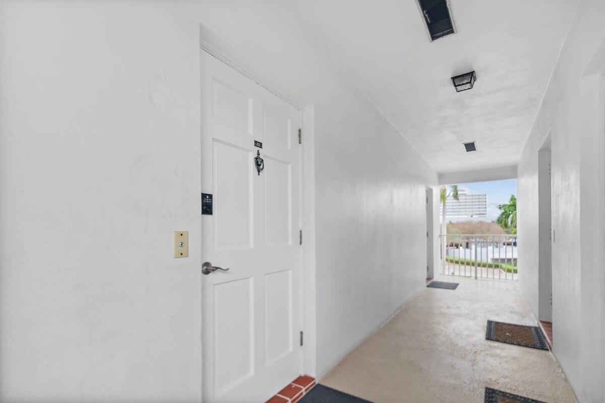 Apartment Coastal Lauderdale Get Away *