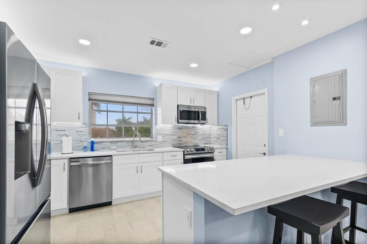 Apartment Coastal Lauderdale Get Away *