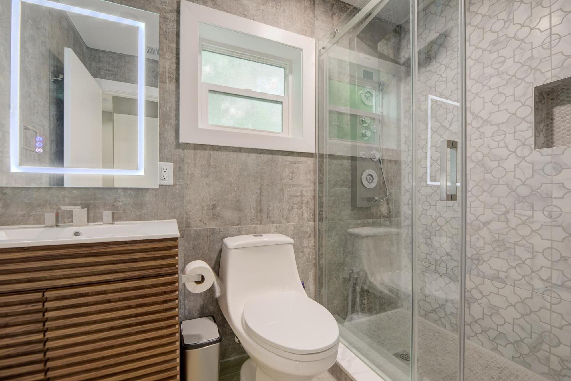 Walking Distance Apartment