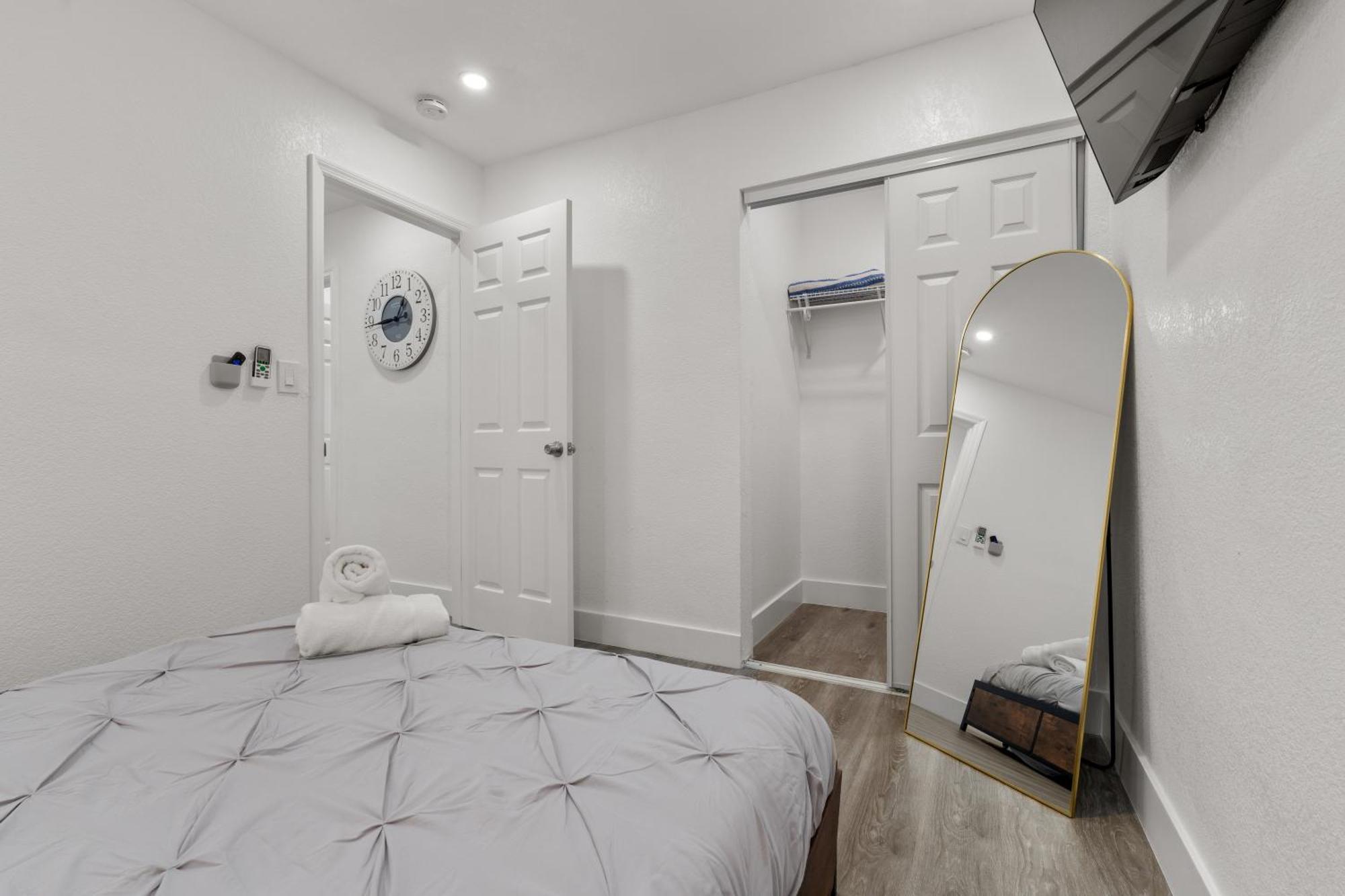 Casa Bethel Just 6 Minutes From Lauderdale Airport And 10 Minutes From The Apartment