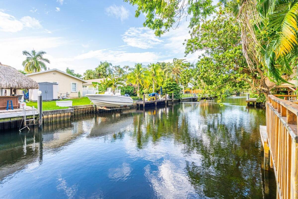 Waterfront House - Solar Heated Pool, Arcade Games Holiday home *