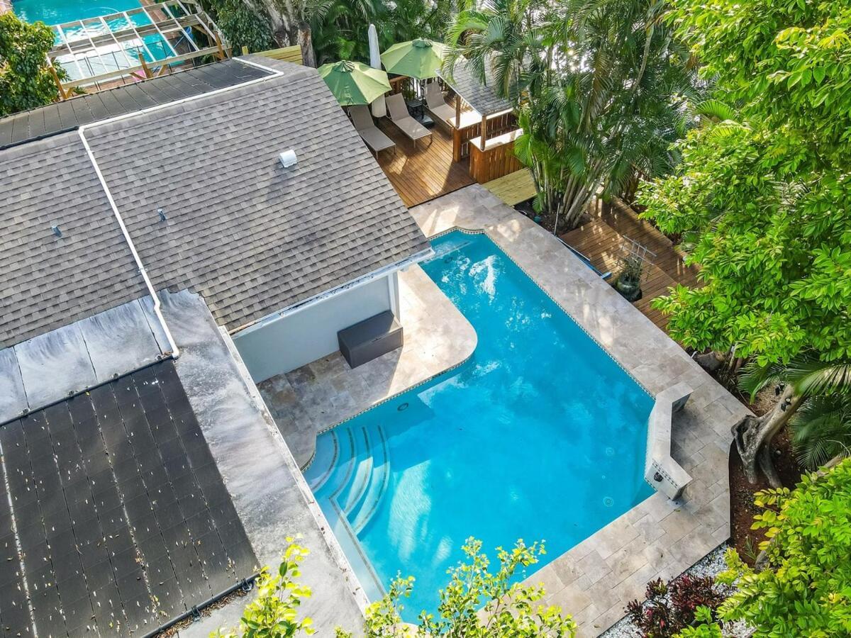 Waterfront House - Solar Heated Pool, Arcade Games * Fort Lauderdale