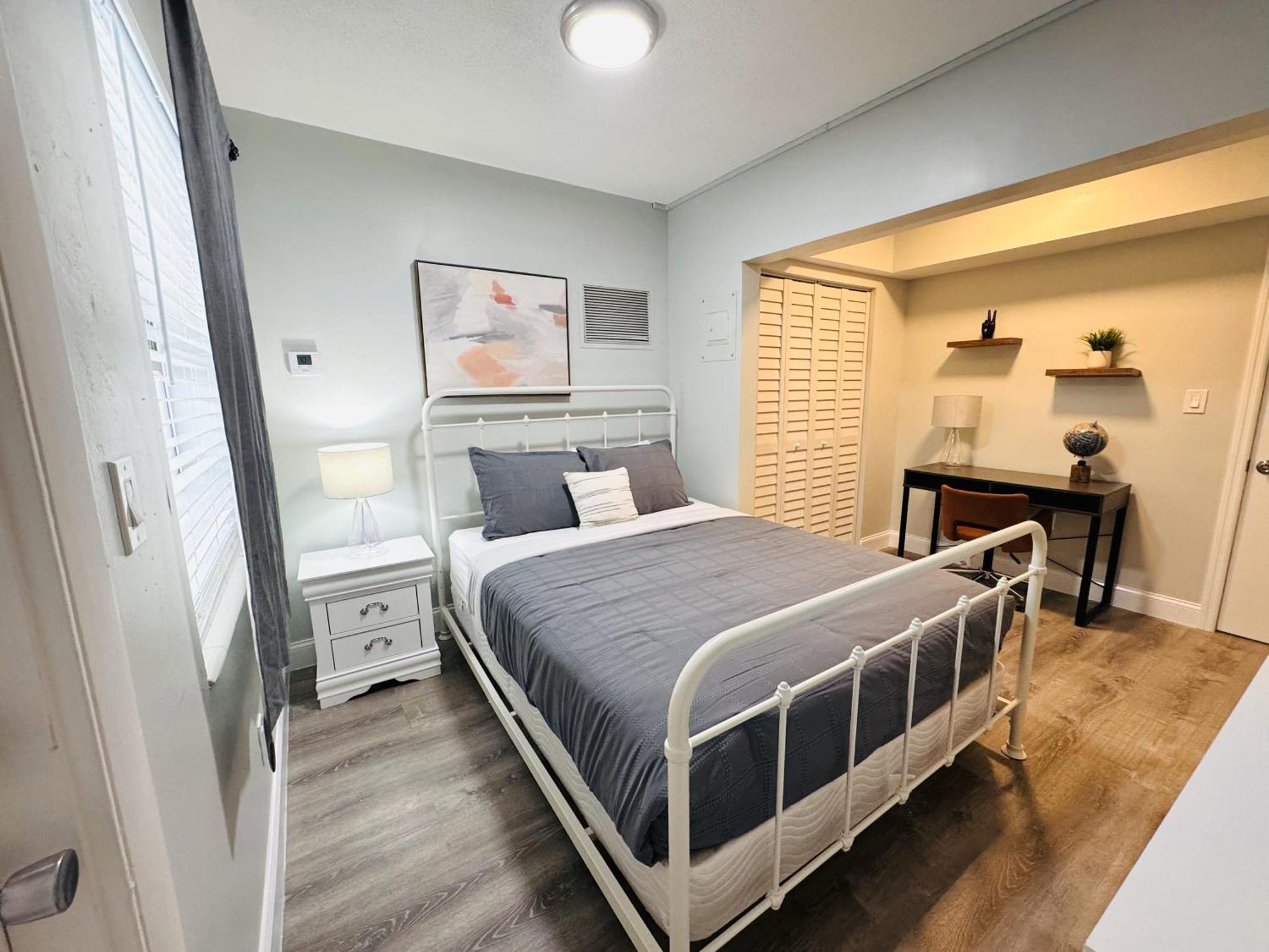 Bayview Regency By Lowkl *
