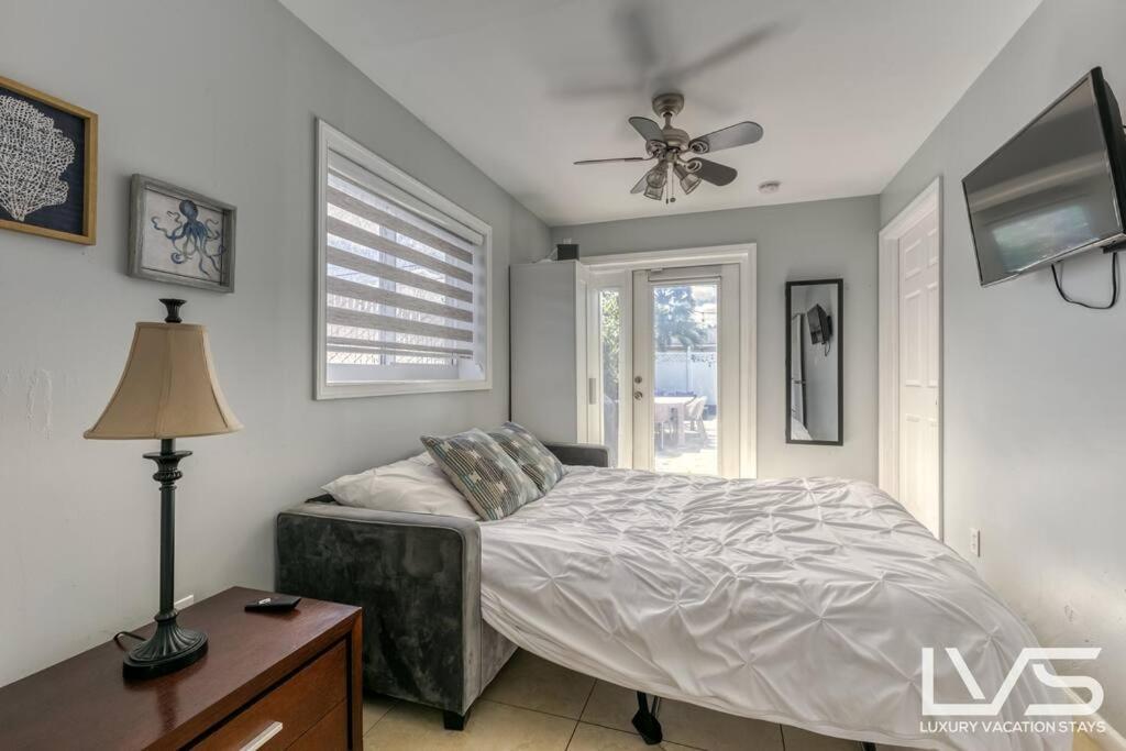 Casadelmar- Outdoor Oasis Heated Pool 5 Min 2 Holiday home Fort Lauderdale