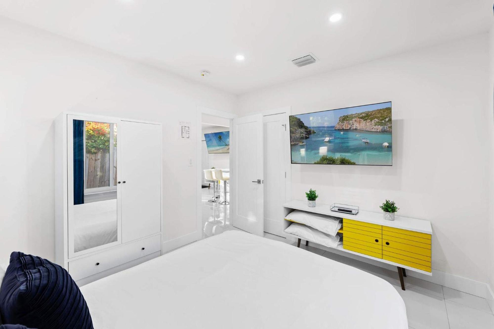 Uhost Ai - Elegant 1b Haven In Lauderdale Apartment Fort Lauderdale