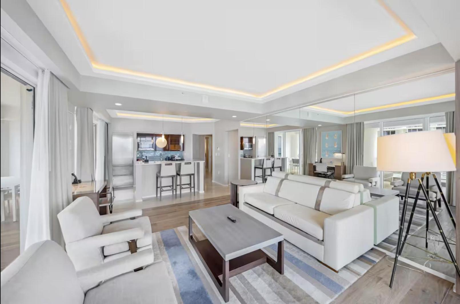 Beachfront With Spacious Balcony Apartment Fort Lauderdale
