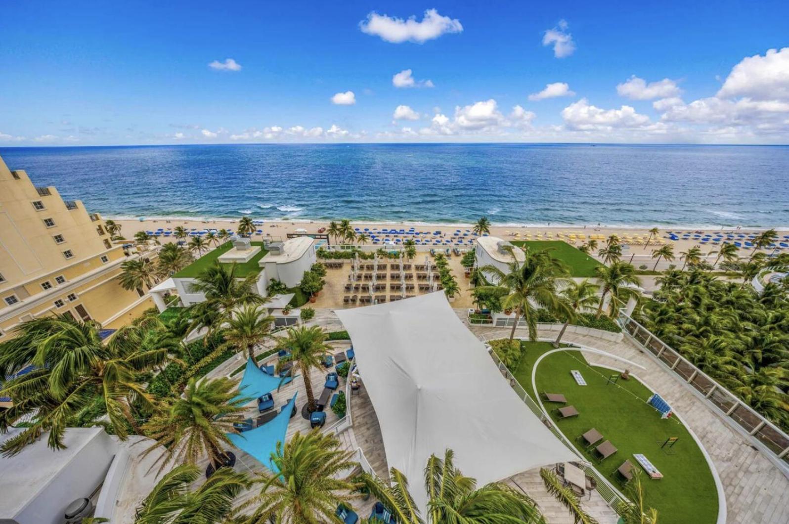 Beachfront With Spacious Balcony *