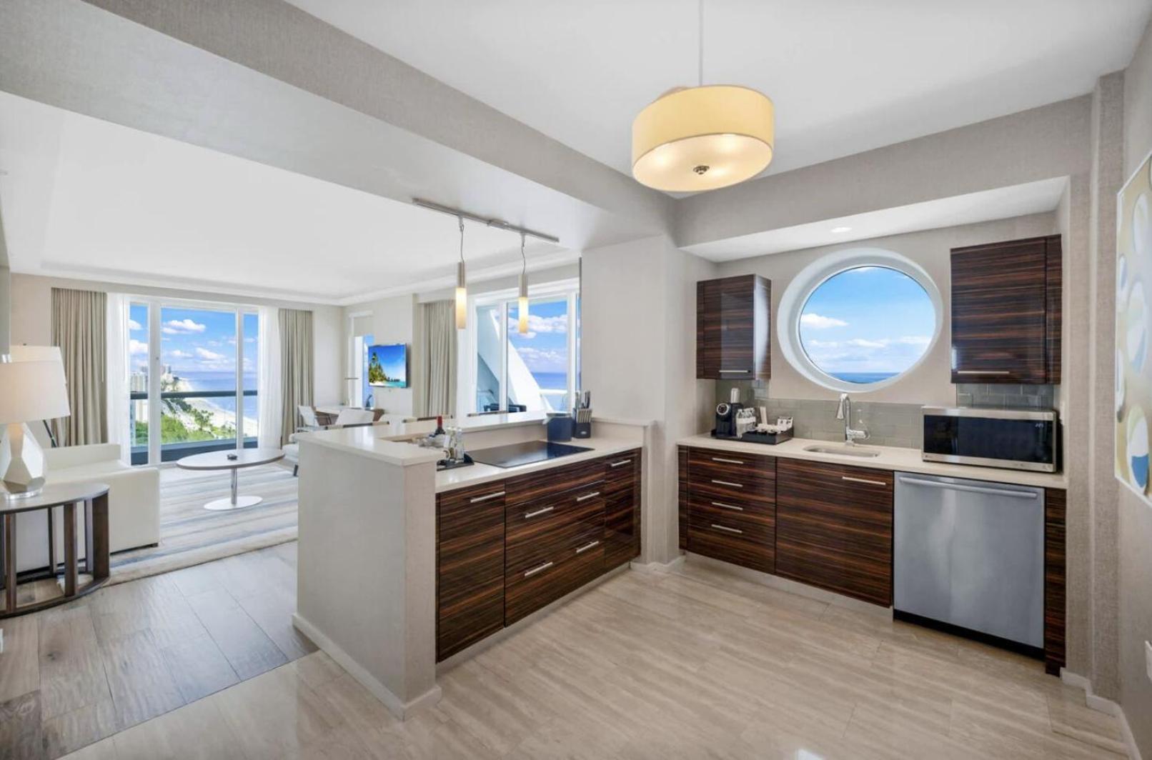 Beachfront With Spacious Balcony Apartment