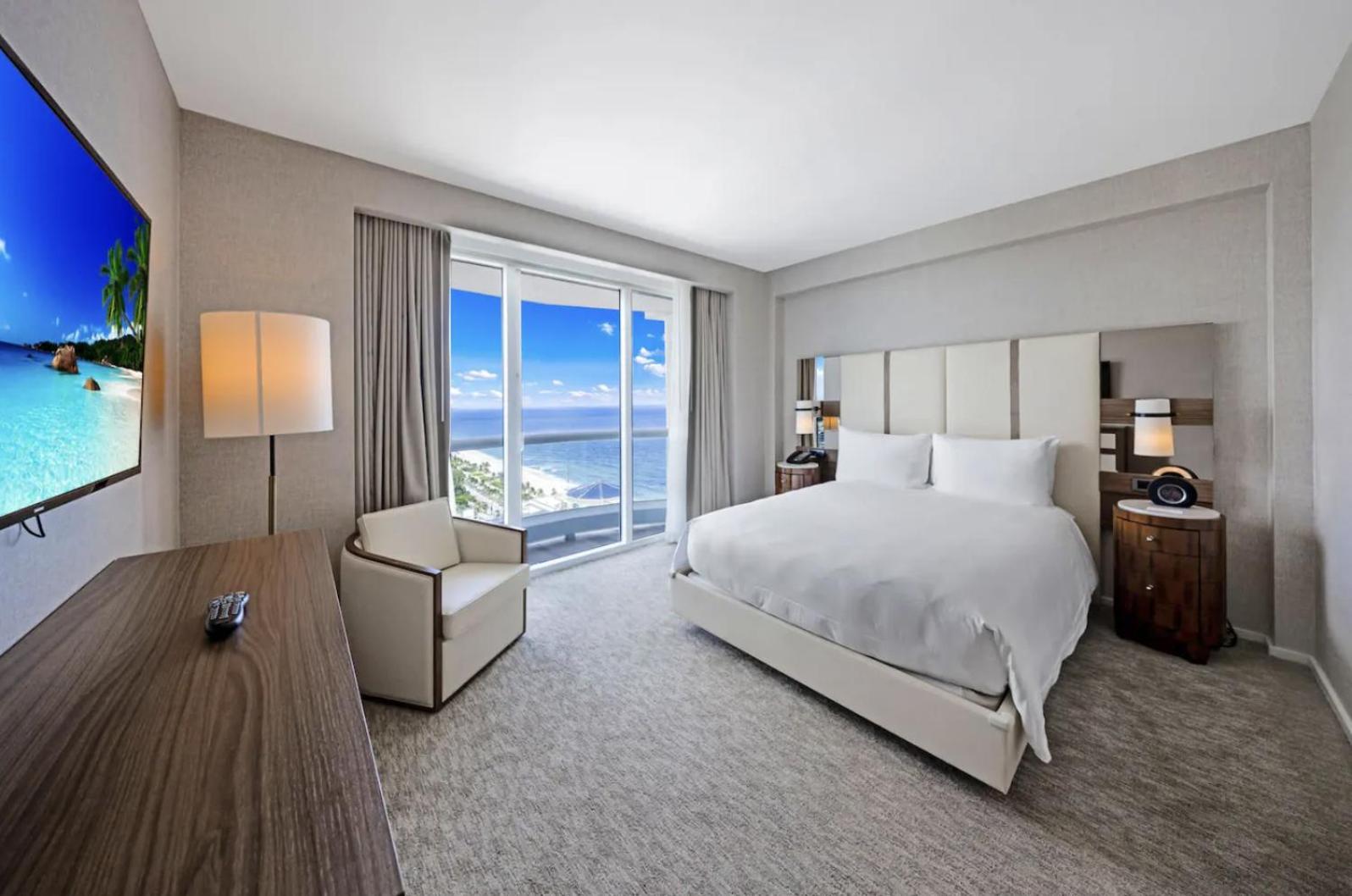 Beachfront With Spacious Balcony