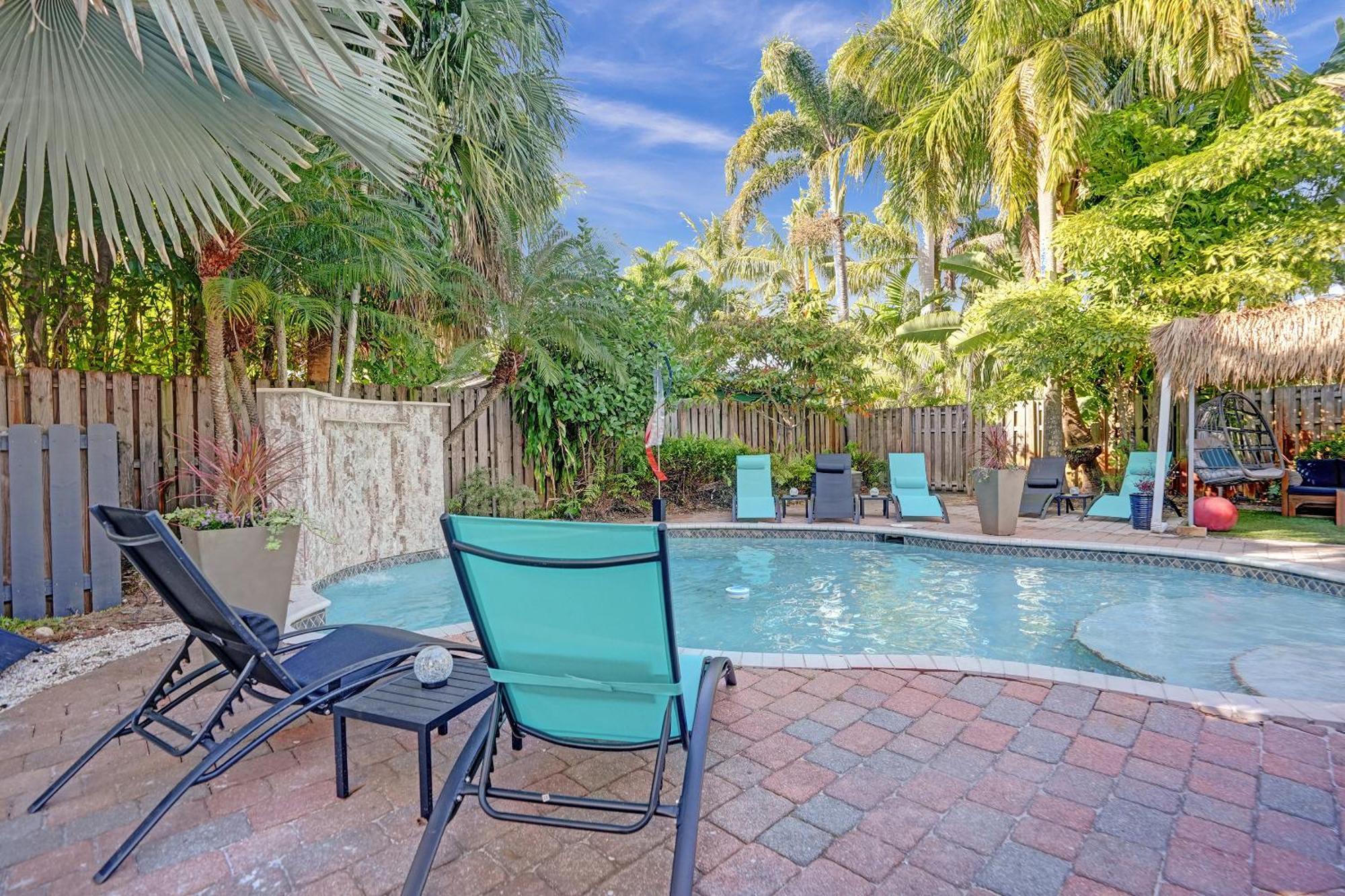 Kiki 4 - Men's Clothing Optional Guest house Fort Lauderdale