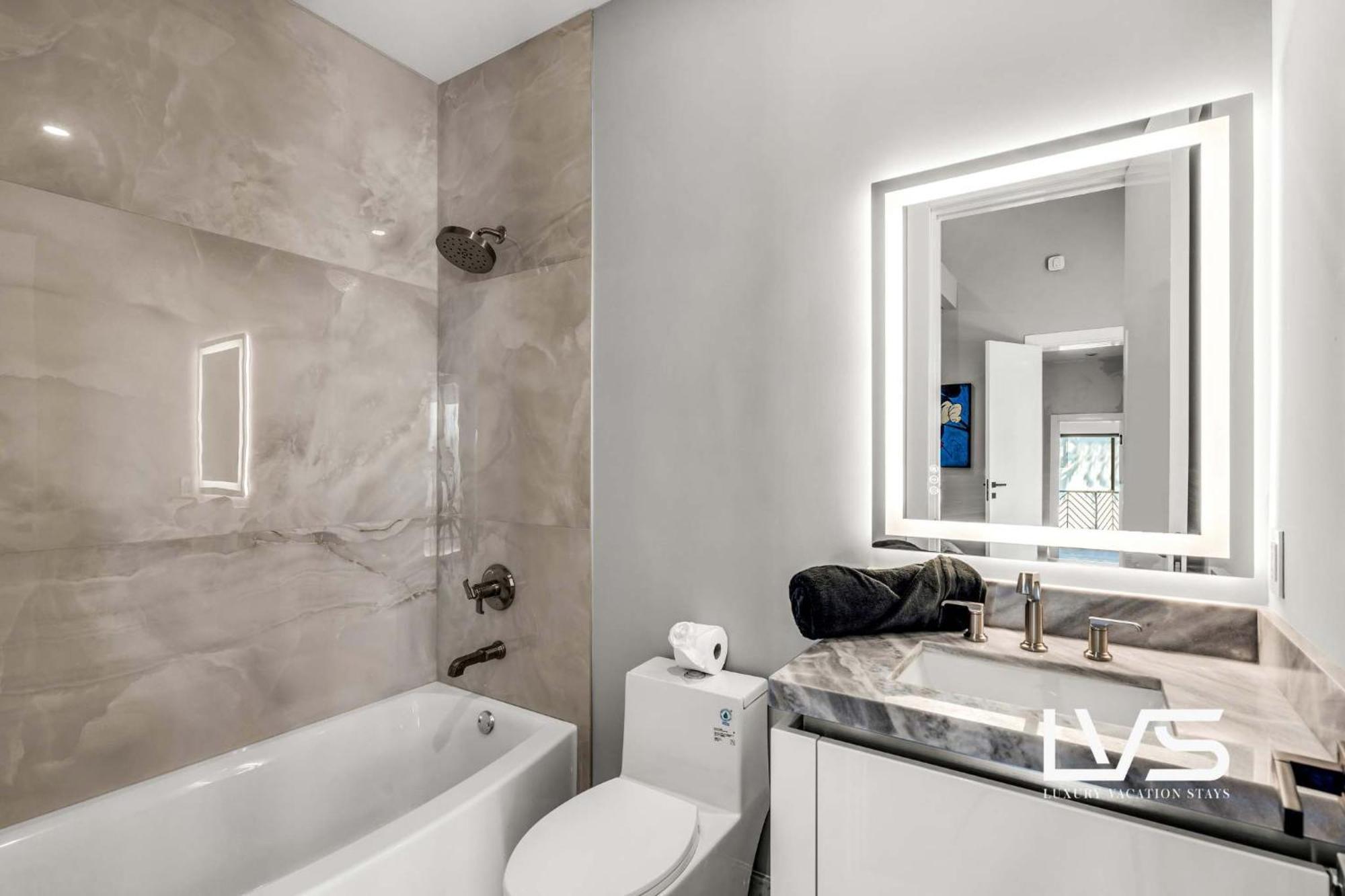 San Marco- Waterfront Grandeur In The Heart Of Lauderdale * Fort Lauderdale