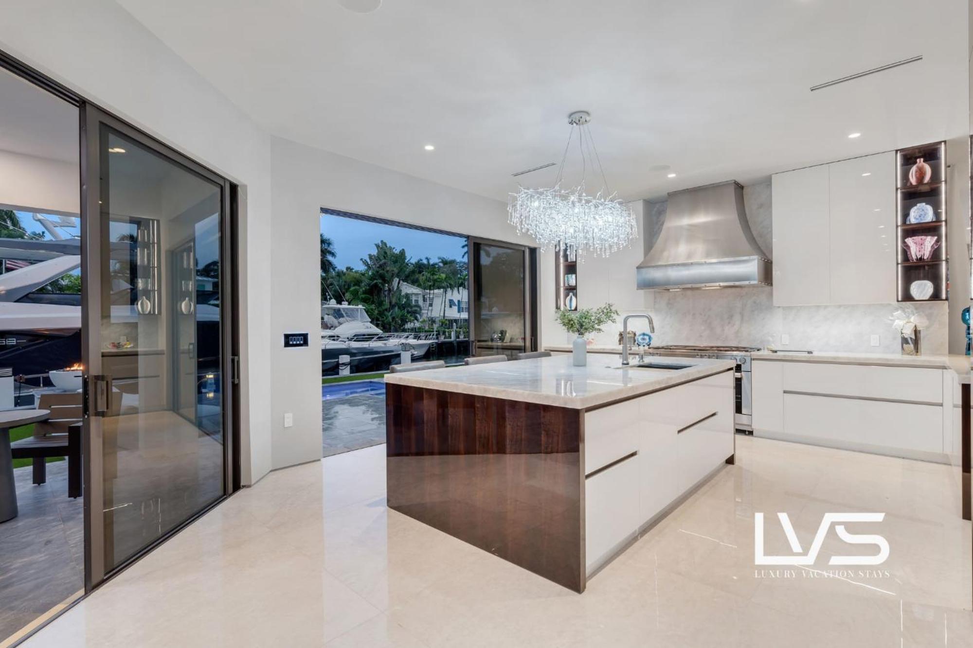 San Marco- Waterfront Grandeur In The Heart Of Lauderdale Holiday home