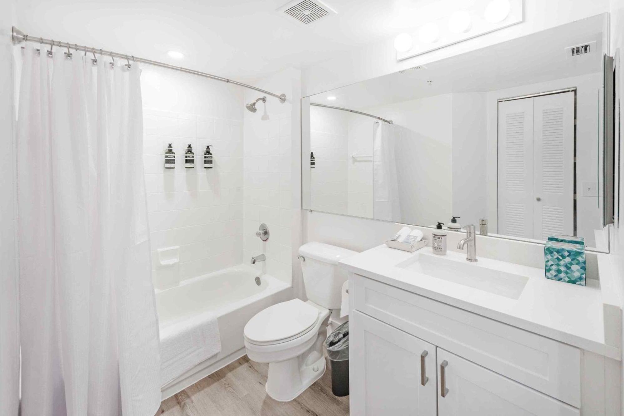 Stunning Centrally Located At New River Cove In South Florida Fort Lauderdale