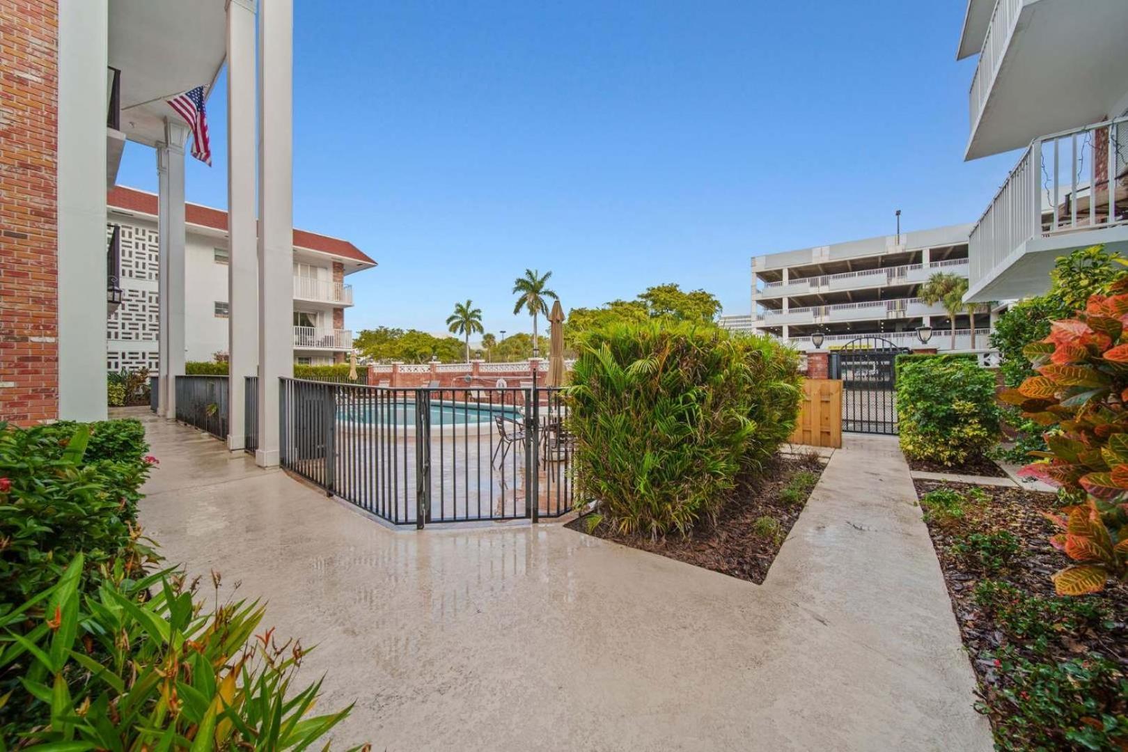 Apartment Luxe 2br Escape Lauderdale