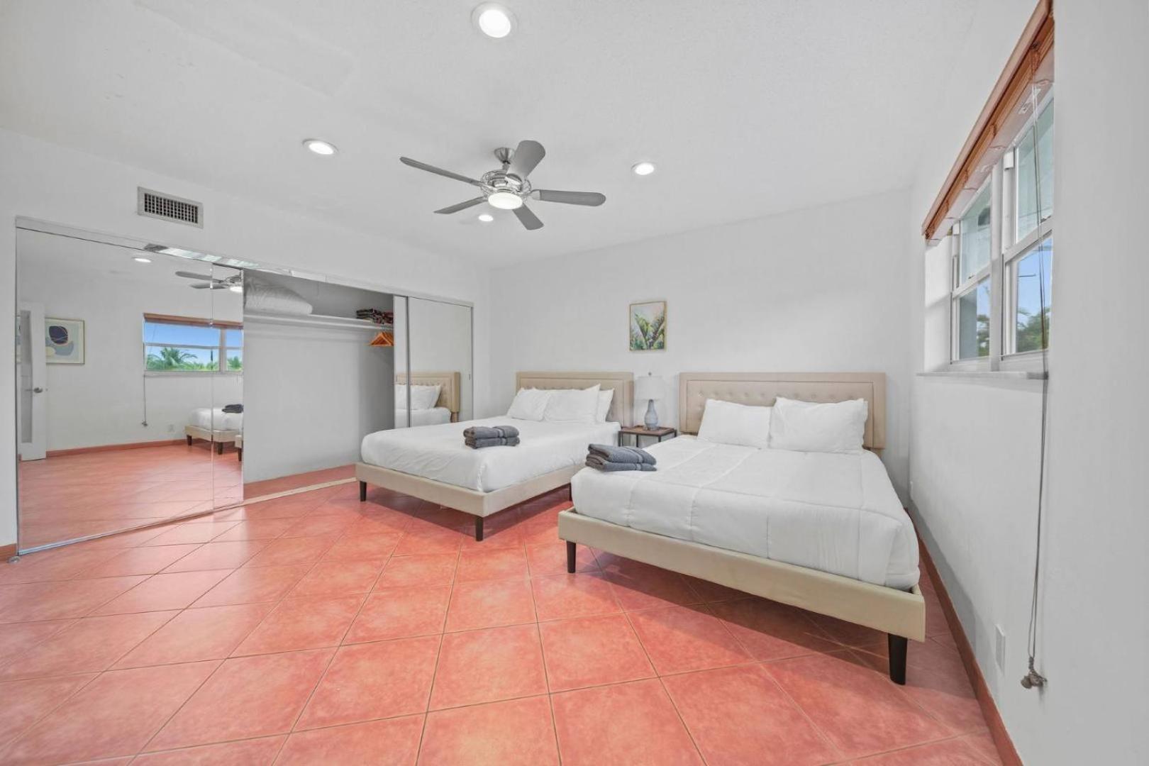 Luxe 2br Escape Lauderdale