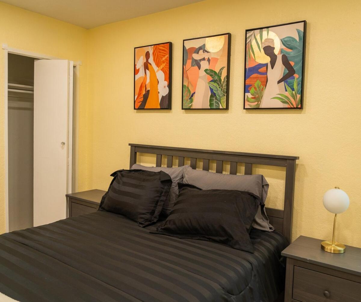 Lauderdale Oasis-private Pool Holiday home