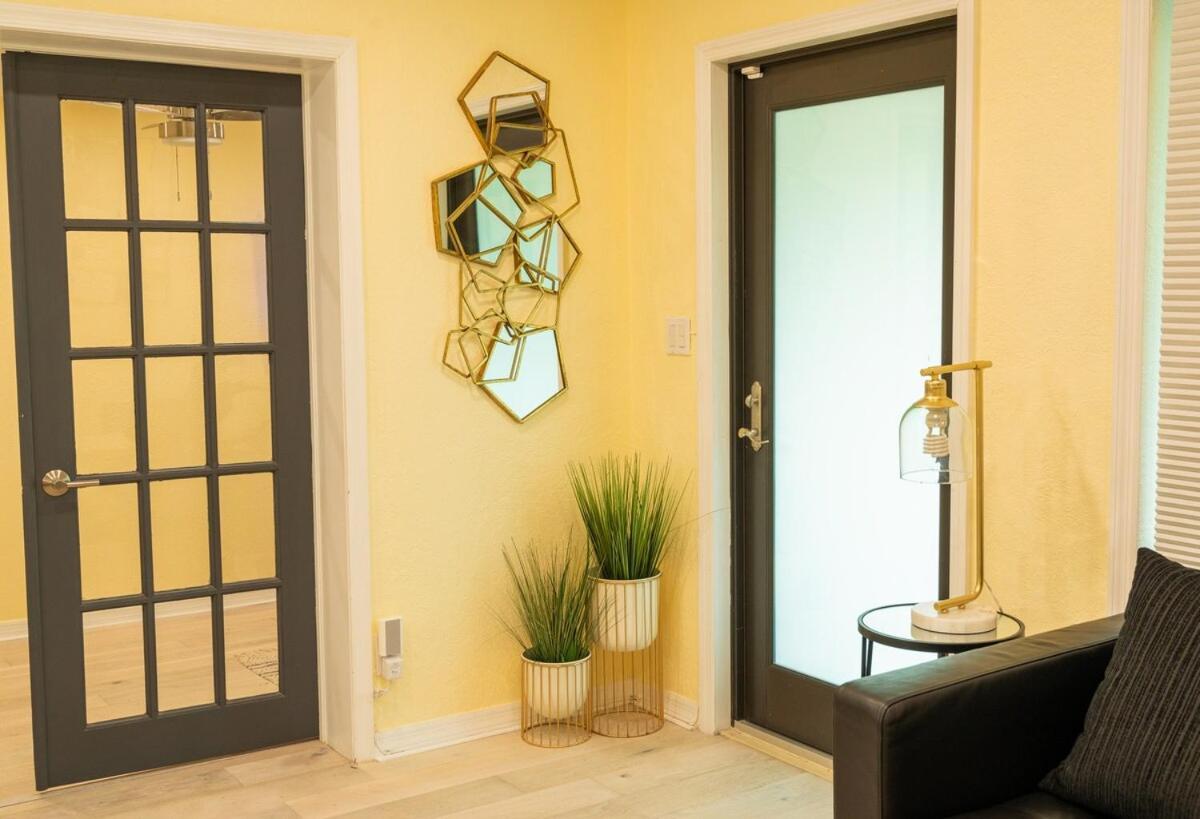 Lauderdale Oasis-private Pool Holiday home *