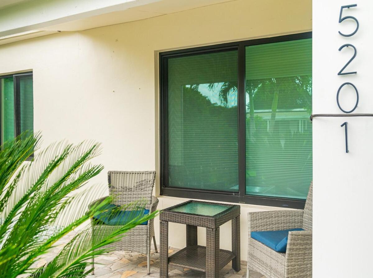 Holiday home Lauderdale Oasis-private Pool
