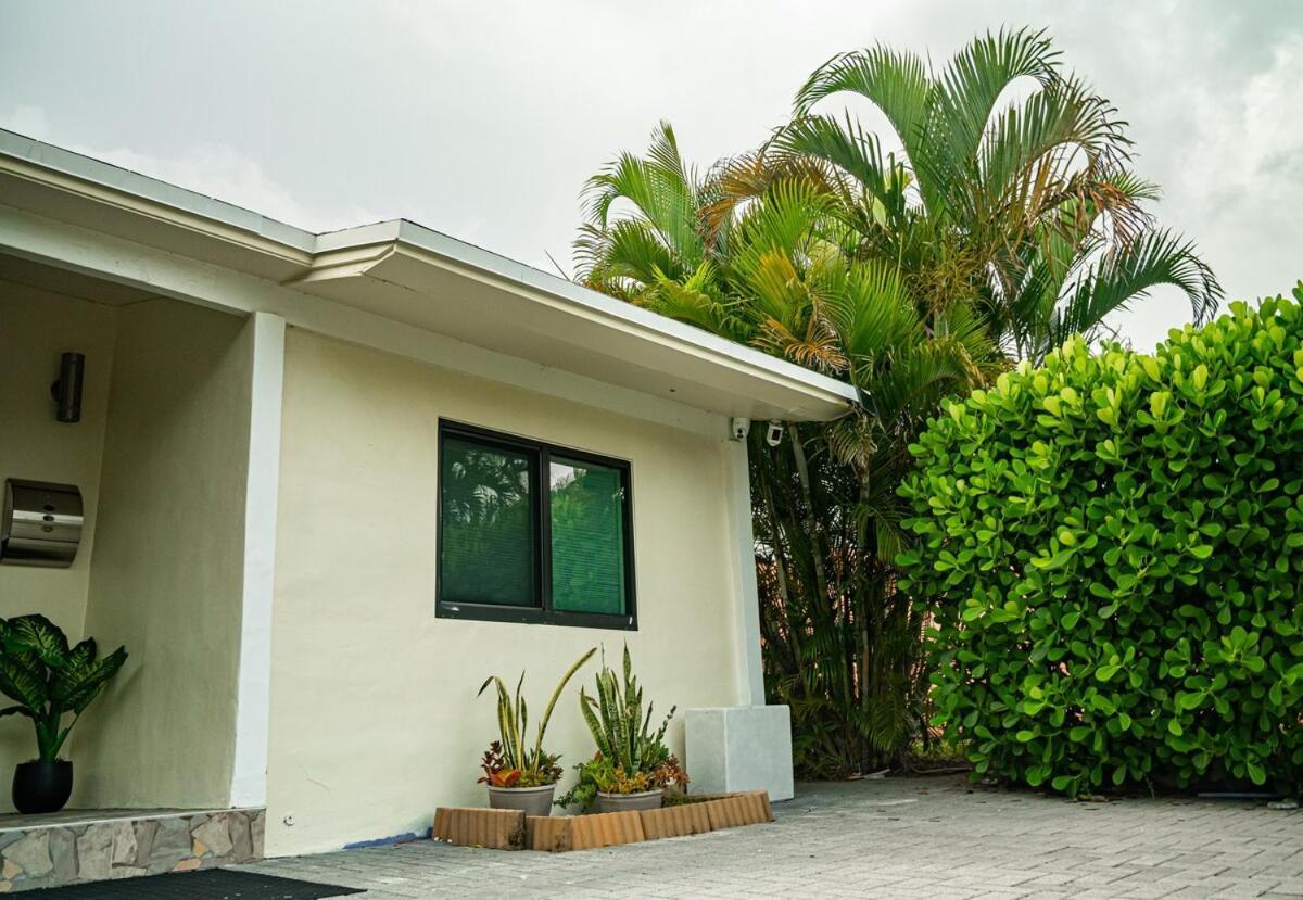 Lauderdale Oasis-private Pool Holiday home Fort Lauderdale