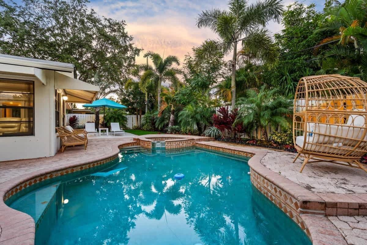 Tropical Getaway - Heated Pool & Patio Retreat * Fort Lauderdale