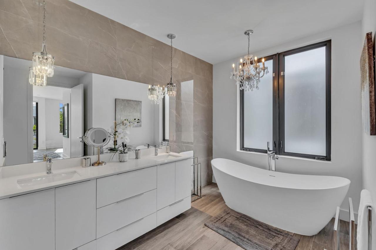 Olas Modern Masterpiece Holiday home Fort Lauderdale