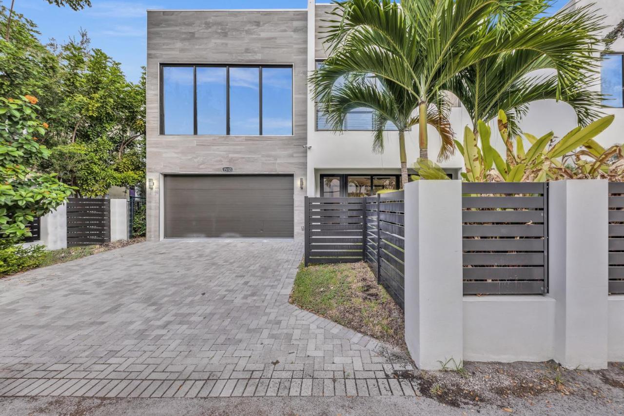 Olas Modern Masterpiece