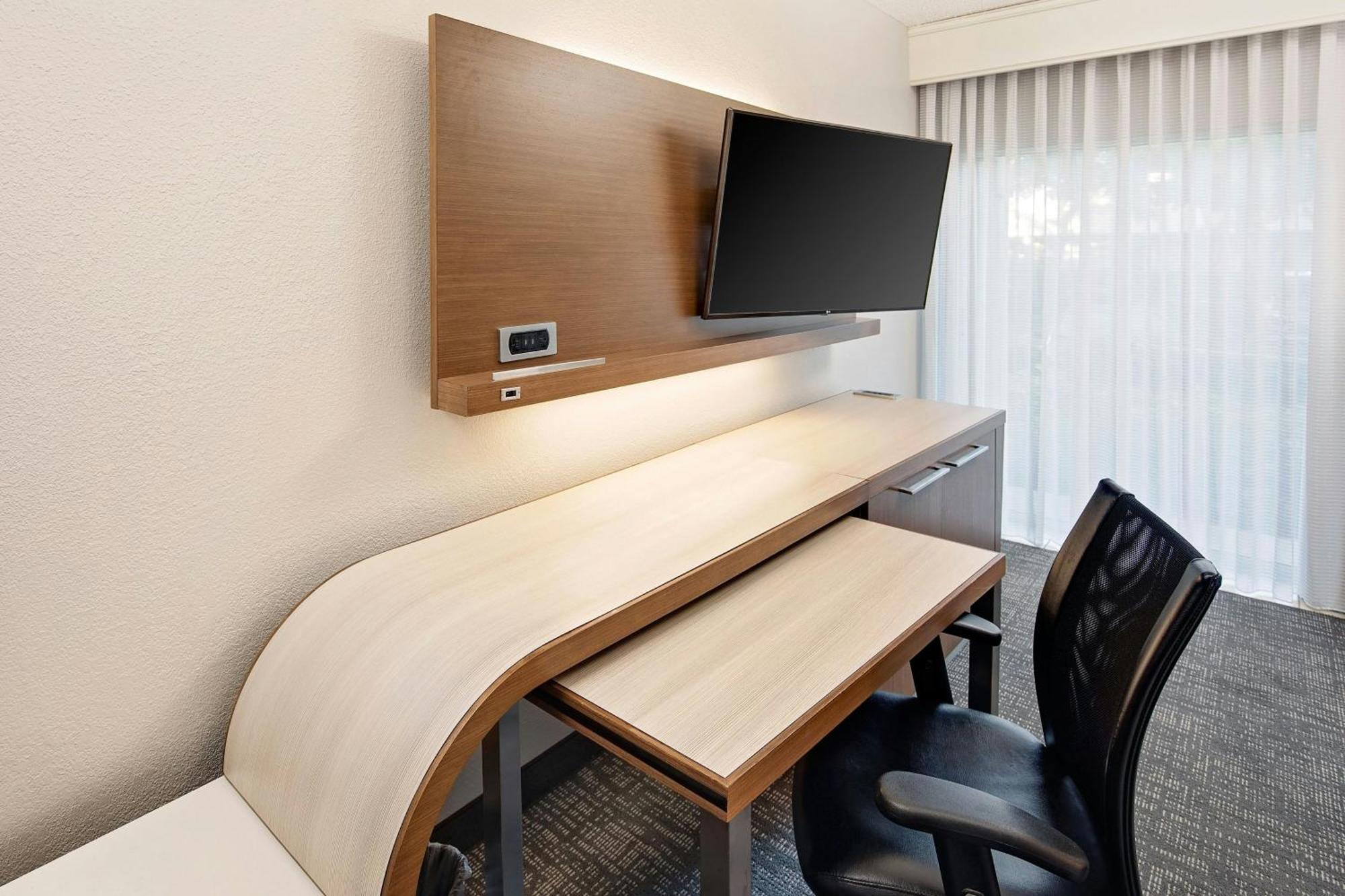 Hotel Courtyard By Marriott Lauderdale North/cypress Creek 3*