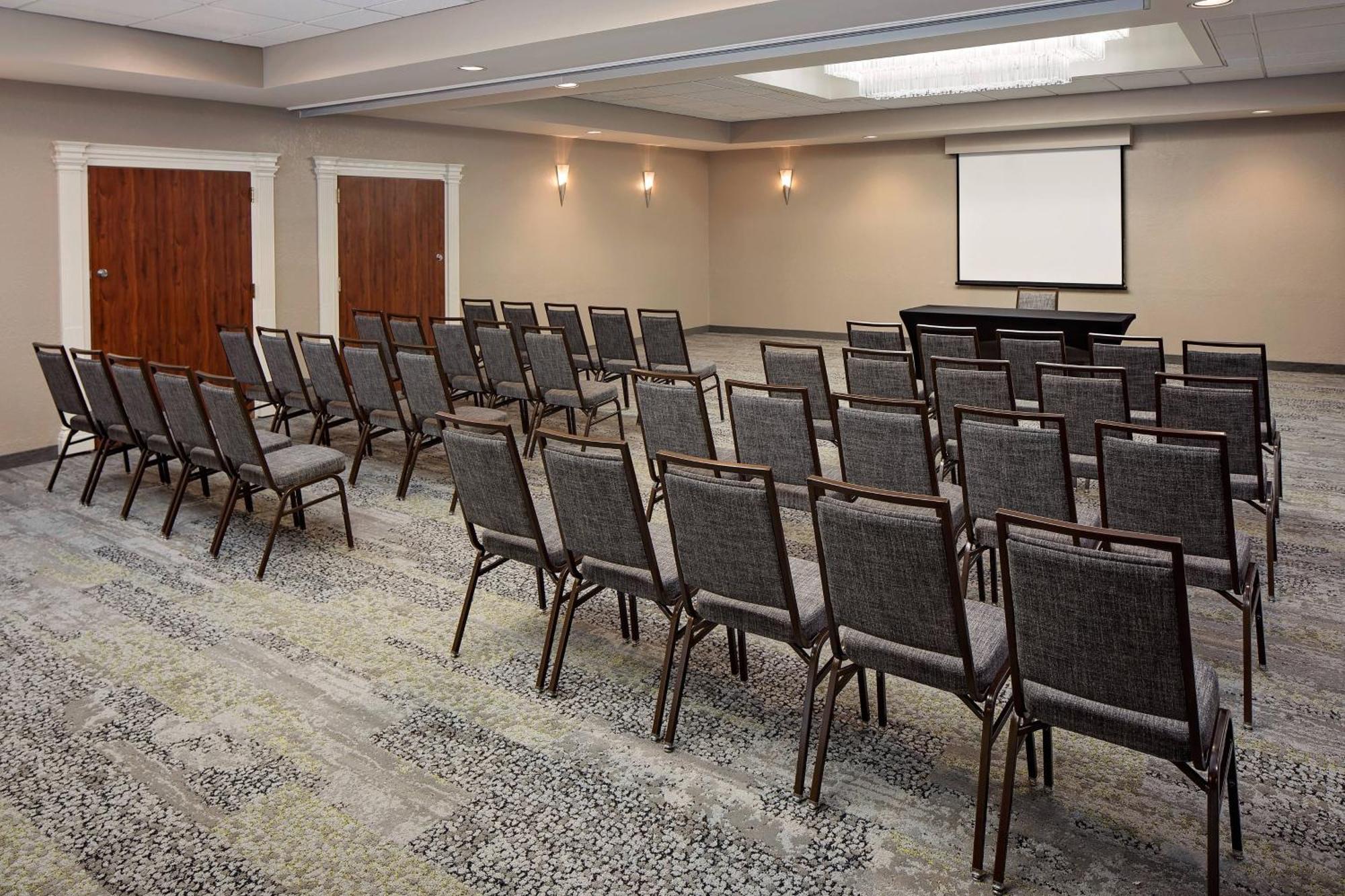Courtyard By Marriott Lauderdale North/cypress Creek Hotel Fort Lauderdale