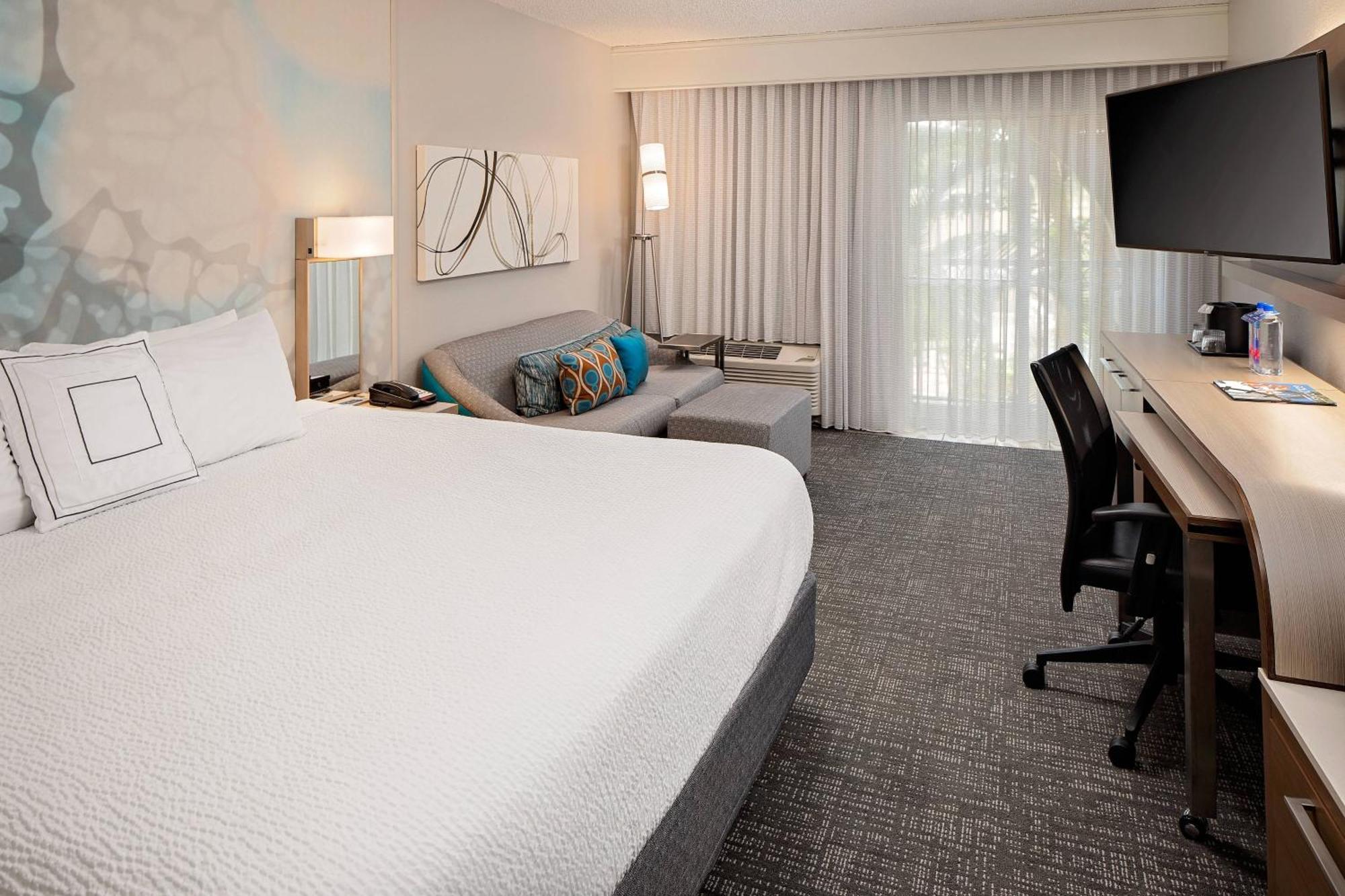 Courtyard By Marriott Lauderdale North/cypress Creek 3*