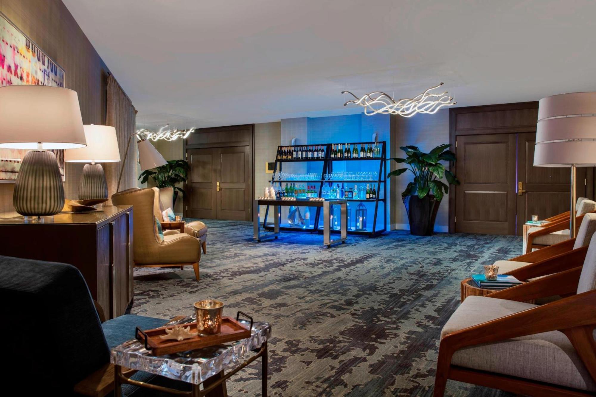 Renaissance Lauderdale Cruise Port Hotel 4*