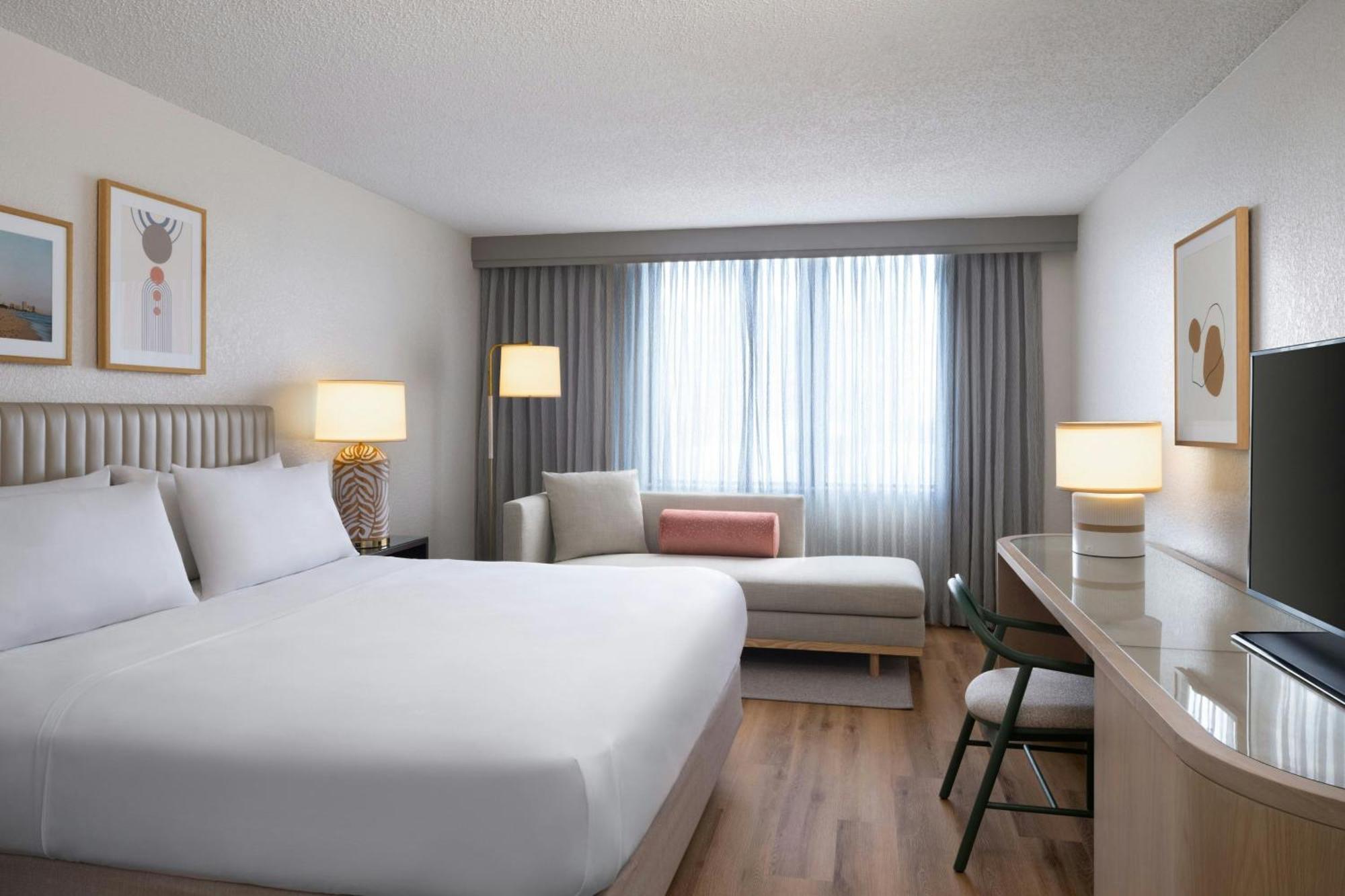 Hotel Renaissance Lauderdale Cruise Port Fort Lauderdale