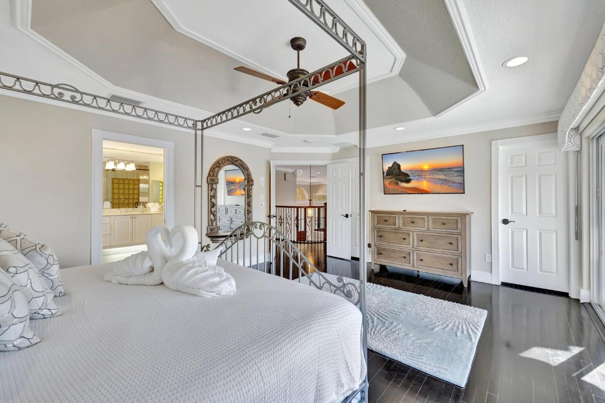 Serenity Villa *