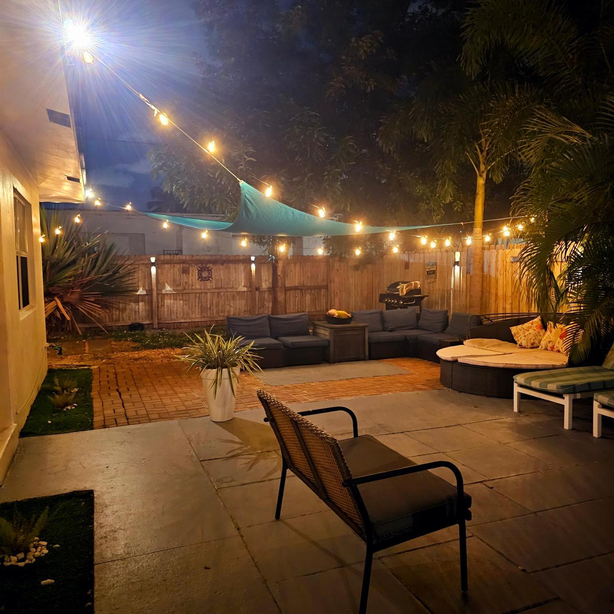 Coastal Haven: Family-friendly House With Pool Near Beaches Apartment *