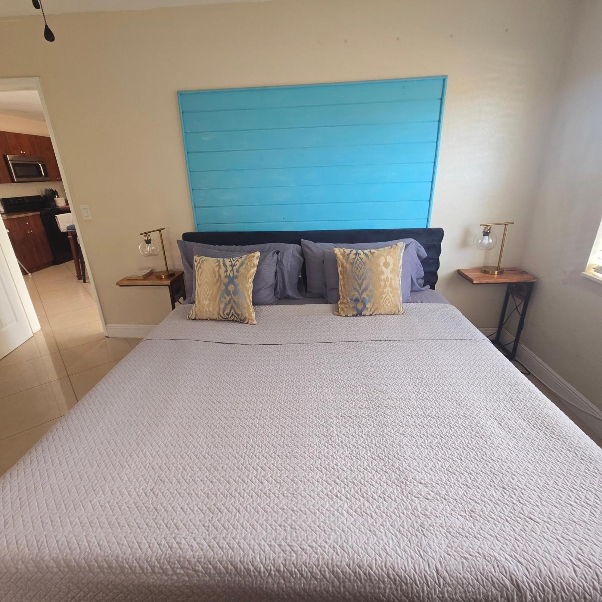 Apartment Coastal Haven: Family-friendly House With Pool Near Beaches Fort Lauderdale
