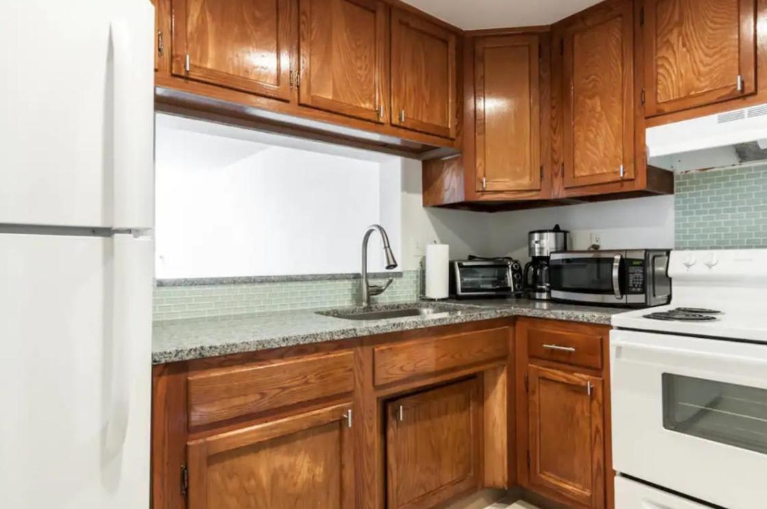 Designer River View Apartment