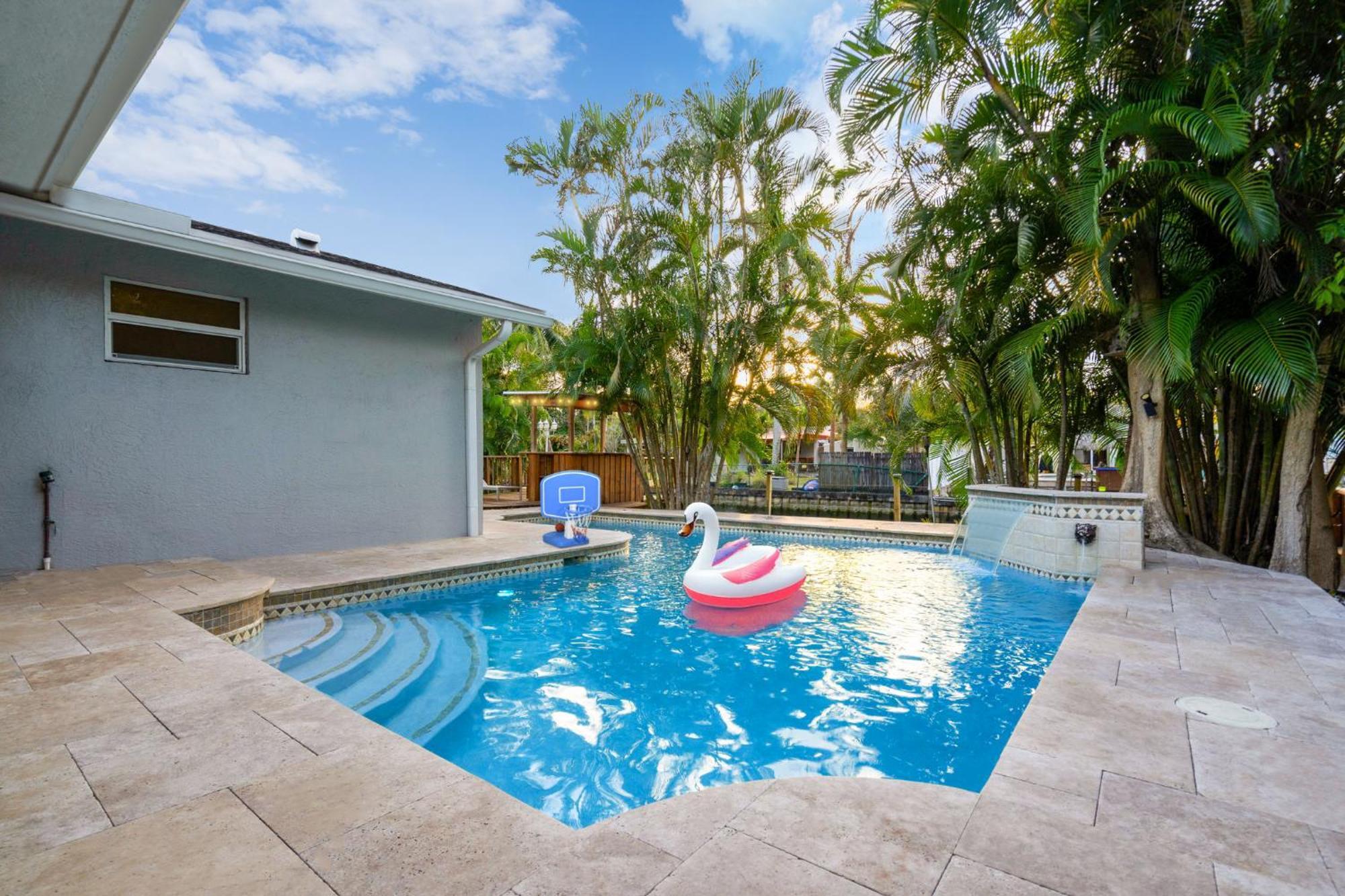 Waterfront House - Solar Heated Pool, Arcade Games Fort Lauderdale