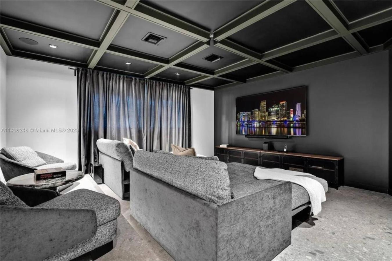 Holiday home 2500, Waterfront, Pool And Gym, Cinema, Wifi Fort Lauderdale