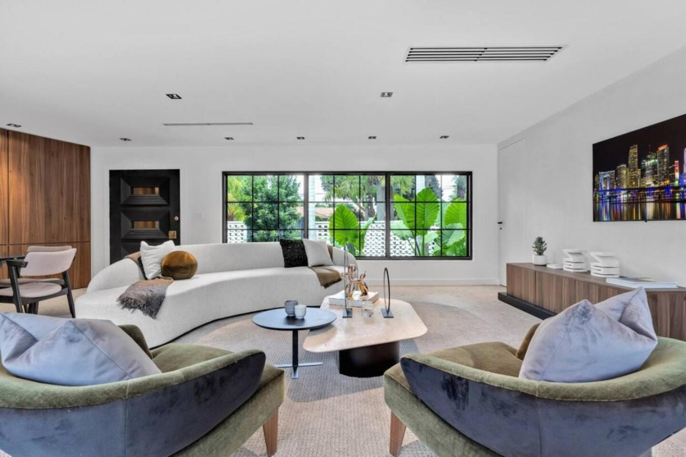 2500, Waterfront, Pool And Gym, Cinema, Wifi Fort Lauderdale