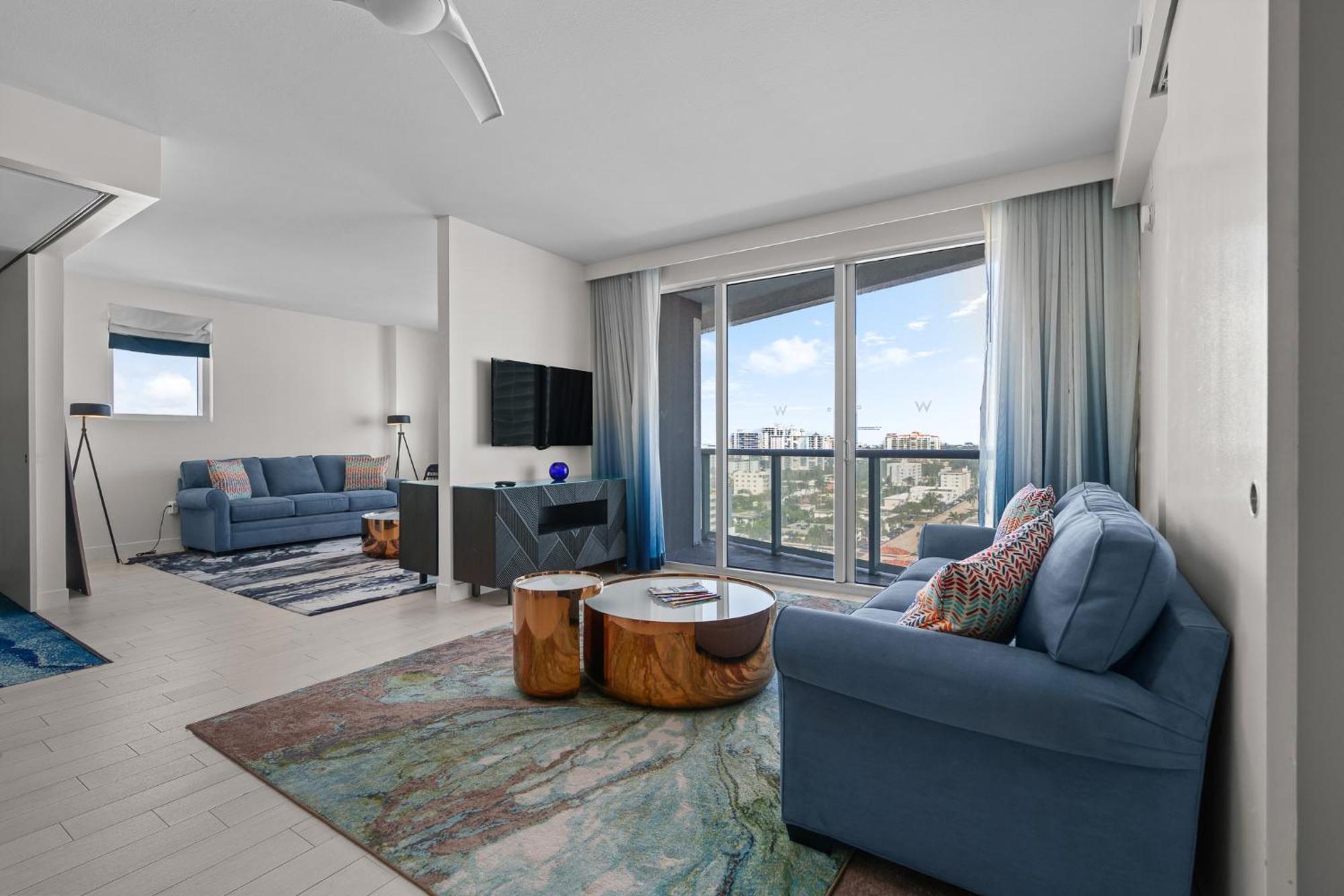 Luxury 2br Lauderdale W With Double Living Room, Ocean & Intercoastal Views, Brand New Sofas! Fort Lauderdale