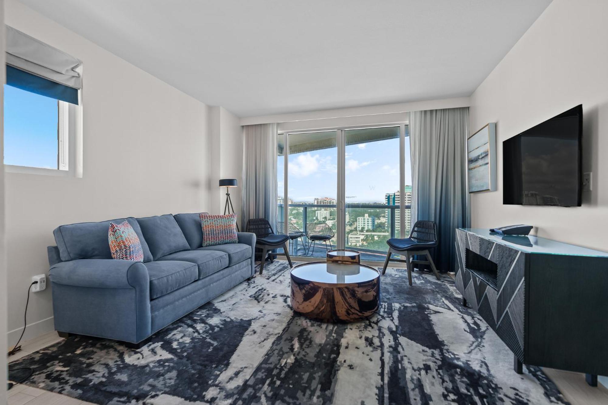 Luxury 2br Lauderdale W With Double Living Room, Ocean & Intercoastal Views, Brand New Sofas!
