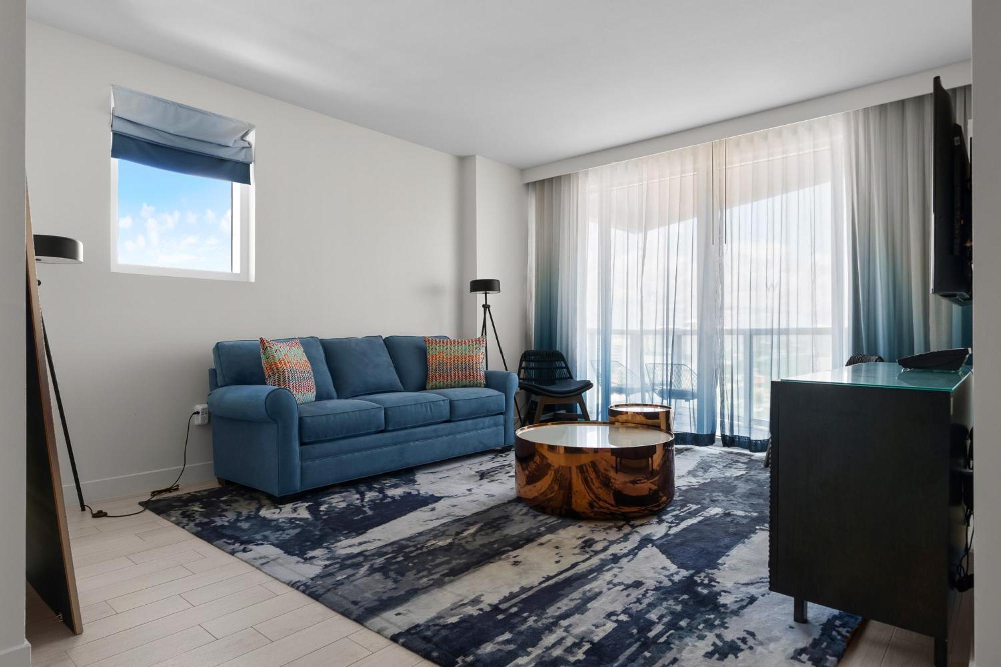 Luxury 2br Lauderdale W With Double Living Room, Ocean & Intercoastal Views, Brand New Sofas! Apartment Fort Lauderdale