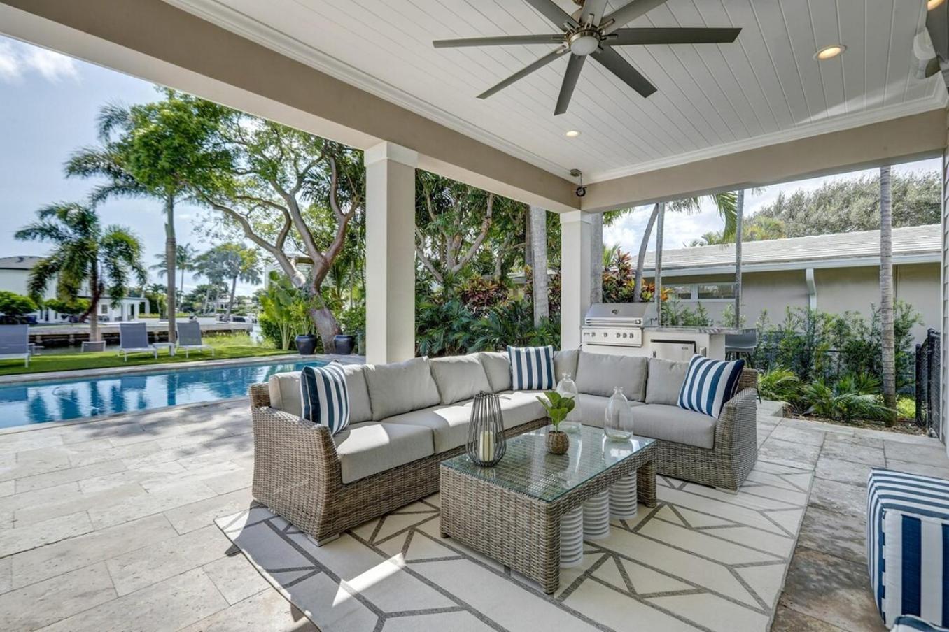Waterfront Heated Pool Dock Kayaks Bikes Fort Lauderdale