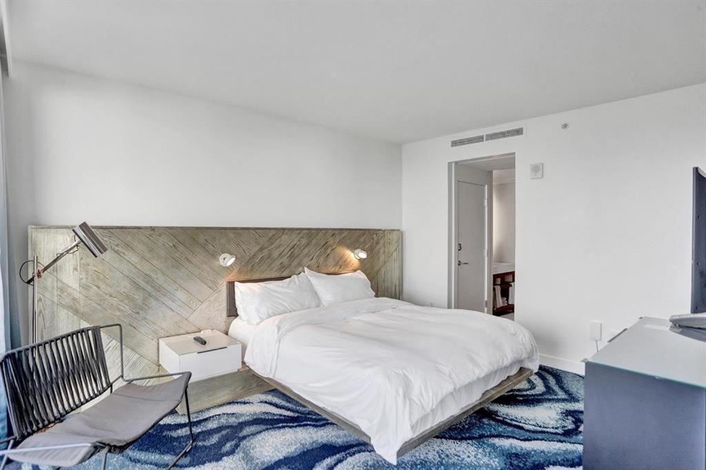 Aparthotel Luxury Beachfront Two Bedroom - W Residences Fort Lauderdale