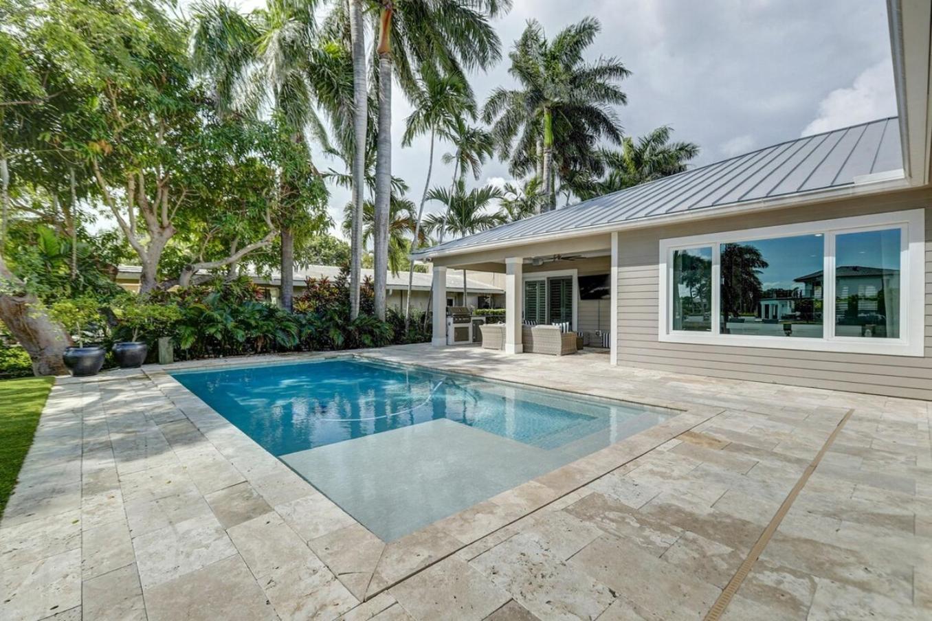 Waterfront Heated Pool Dock Kayaks Bikes Holiday home