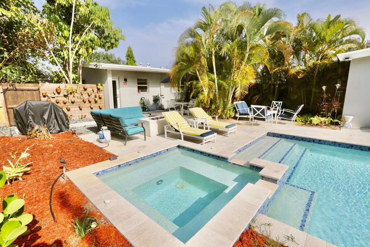 Designer With Heated Pool, Hot Tub, Close To The *