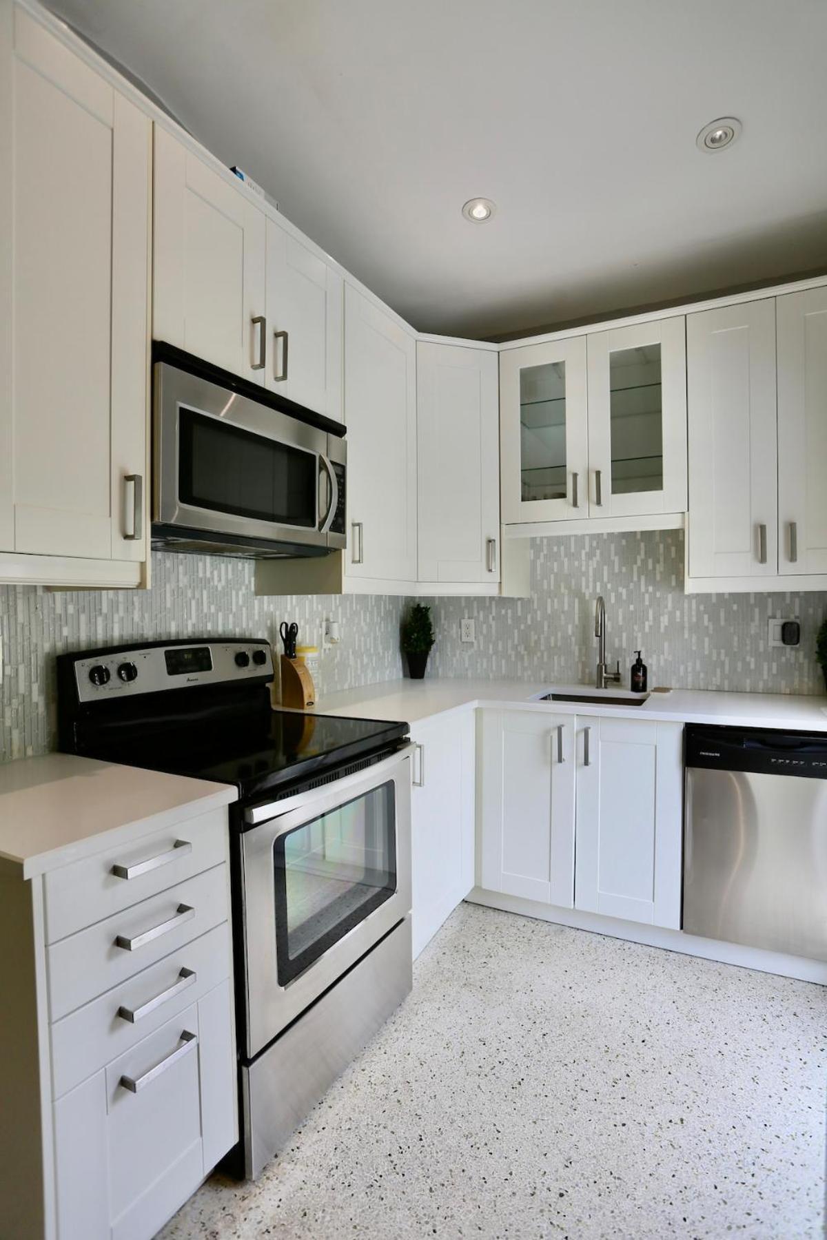 Villa Designer With Heated Pool, Hot Tub, Close To The *