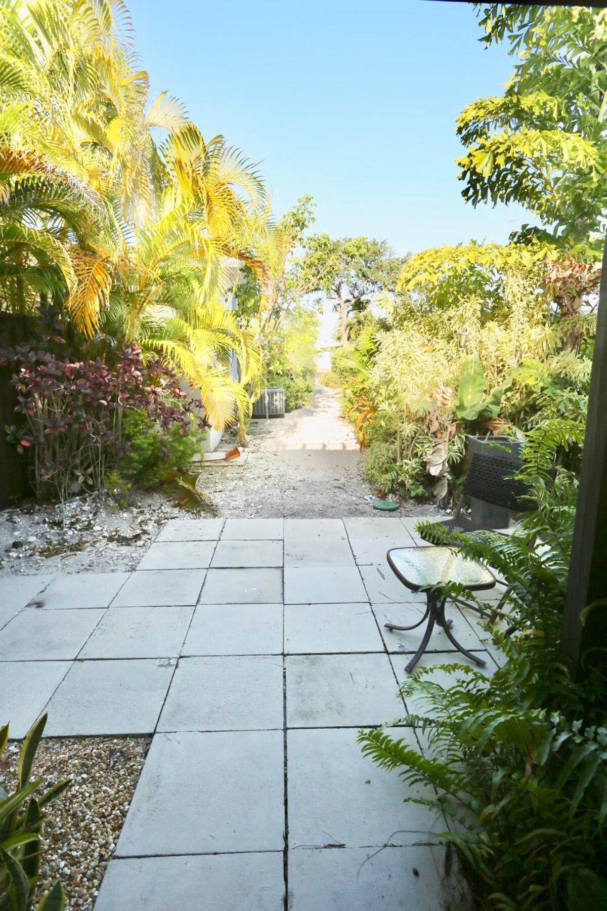 Designer With Heated Pool, Hot Tub, Close To The *