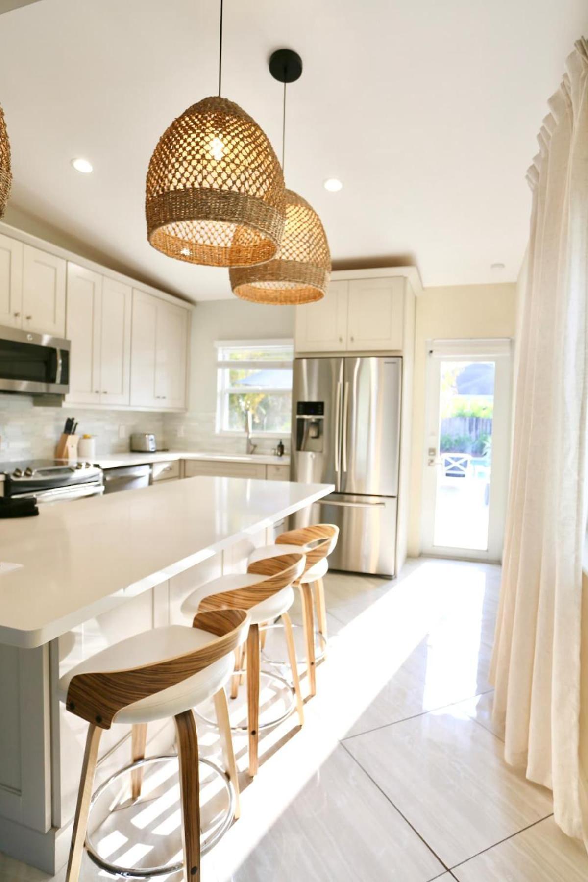 Villa Designer With Heated Pool, Hot Tub, Close To The