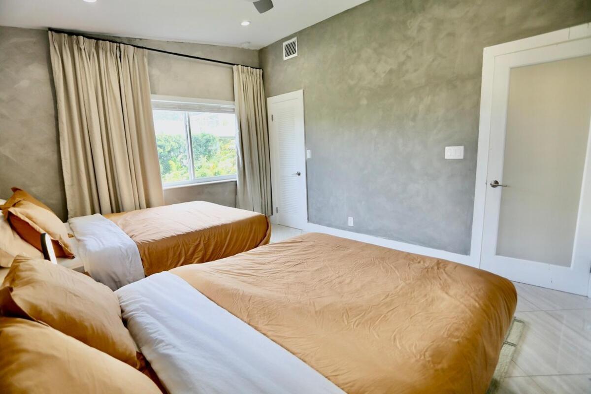 Designer With Heated Pool, Hot Tub, Close To The Villa Fort Lauderdale